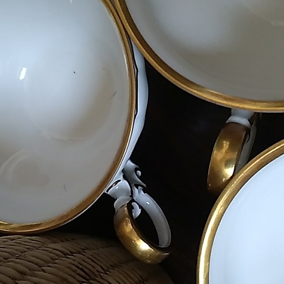 3 PIECES OF HUTSCHENREUTHER LION BAVARIA LHS TEACUPS. EXCELLENT CONDITION # 95 - Picture 7 of 7